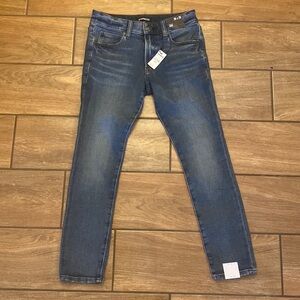Express NWT Supersoft Skinny Jeans Blue 26